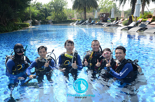 12/12正式上線！PADI 最新課程【休閑潛水員Resort Diver】 丨 一天拿證，潛遍全球